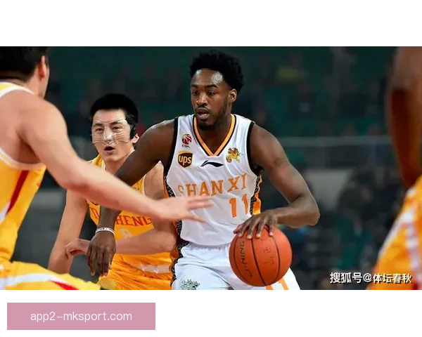 雷霆队年轻核心全面崛起持续进化冲击季后赛新格局描绘未来蓝图